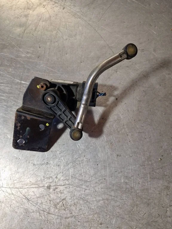 Eesmise vedrustuse kõrgusandur – Jeep Grand Cherokee (2010-2021)