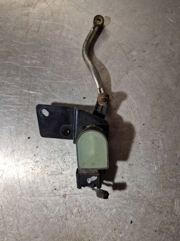 Eesmise vedrustuse kõrgusandur – Jeep Grand Cherokee (2010-2021)