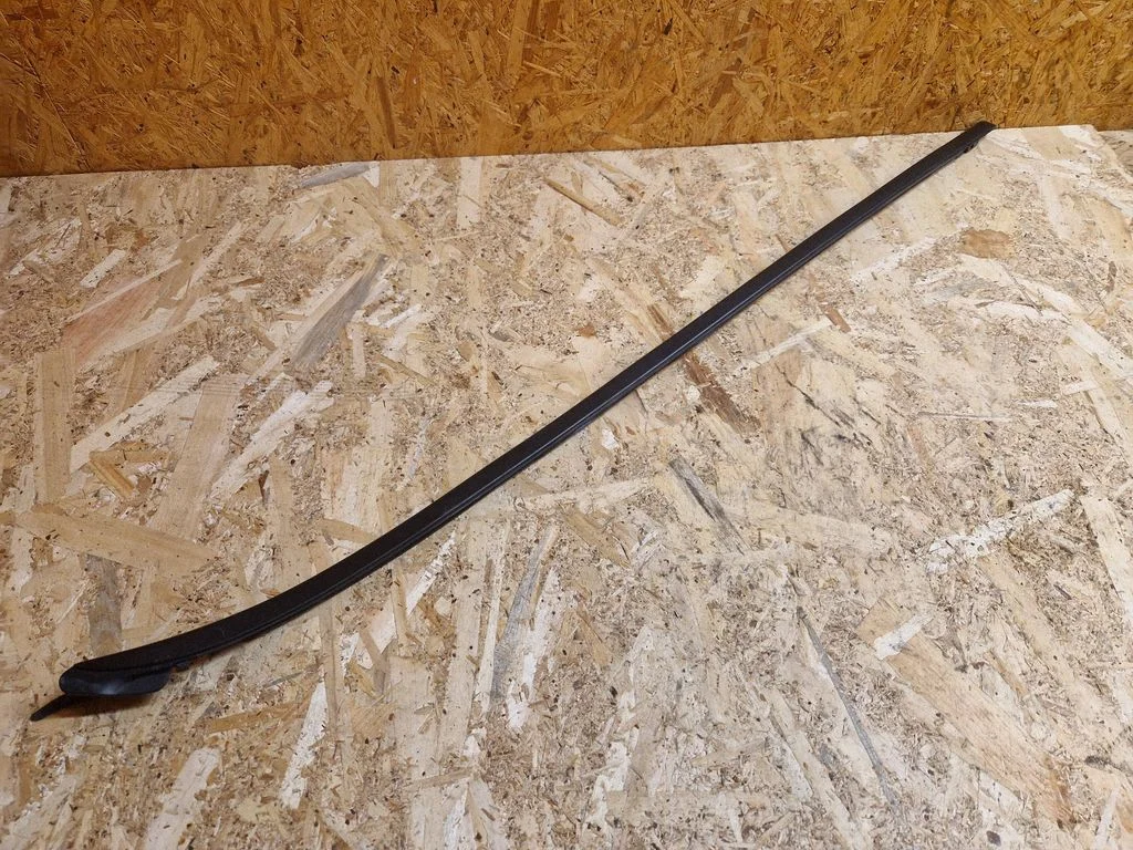 Windshield trim 39041883