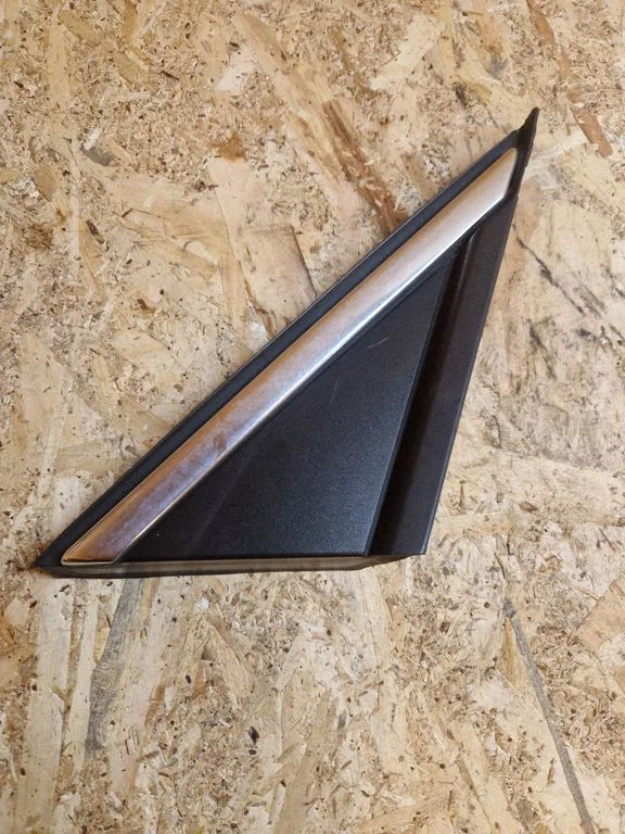 Fender end trim 39041996