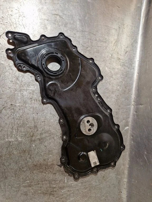 Timing chain cover – Nissan NV300 (2016-)