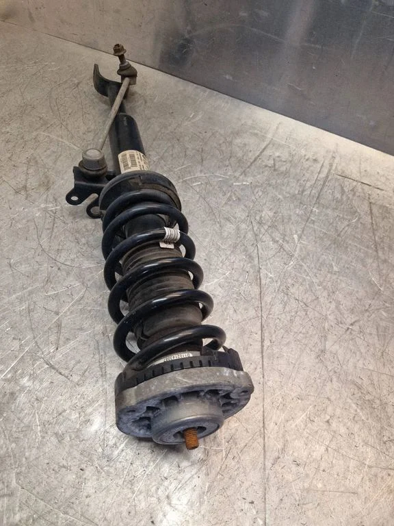 Front shock absorber with coil spring – BMW 5 Series F10 F11 (2009-2016)