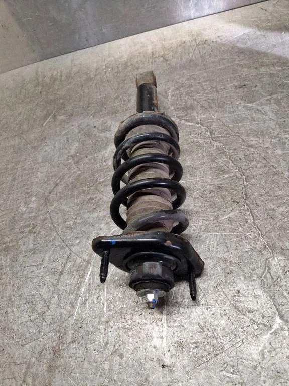 Rear shock absorber with coil spring – Honda CR-V (2013-2016)