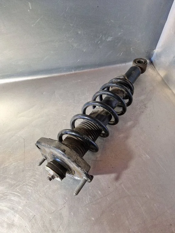 Rear shock absorber with coil spring – Toyota Corolla Verso E121 (2004-2007)