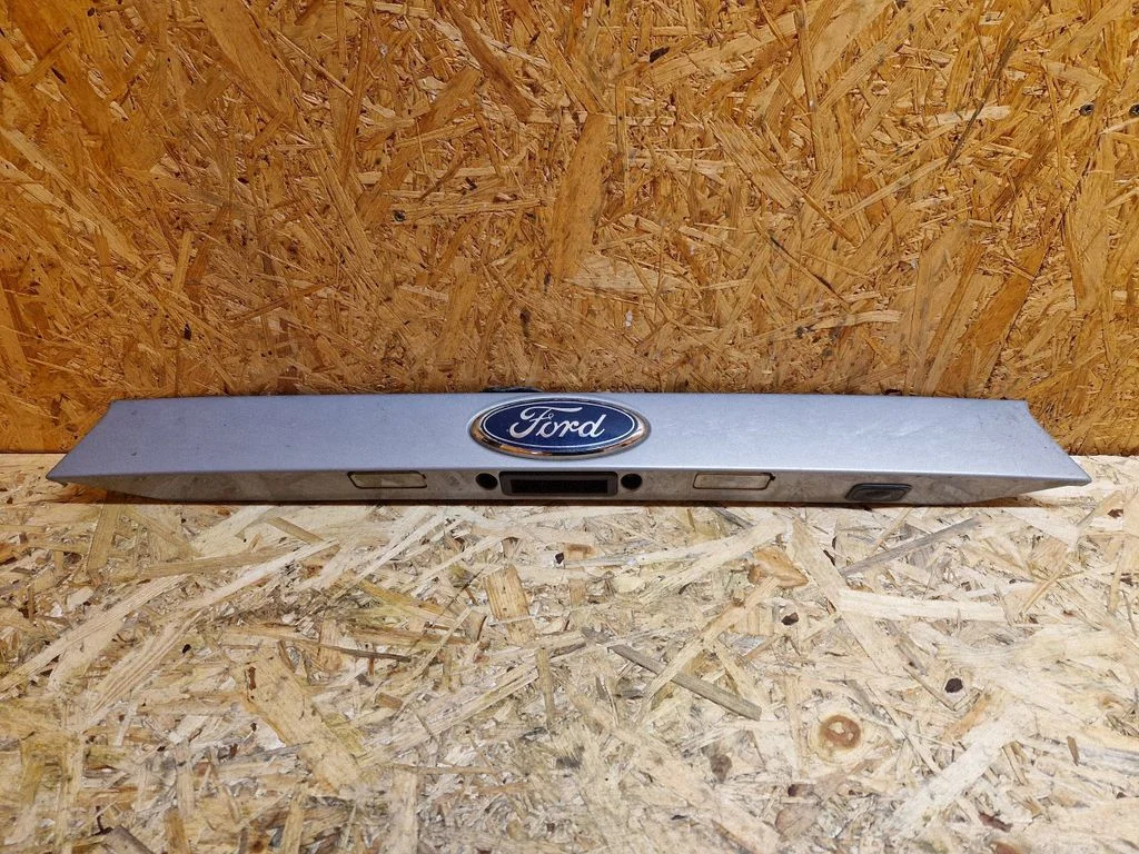 Tagaluugi numbrivalgustuse liist – Ford Mondeo MK IV (2007-2014)