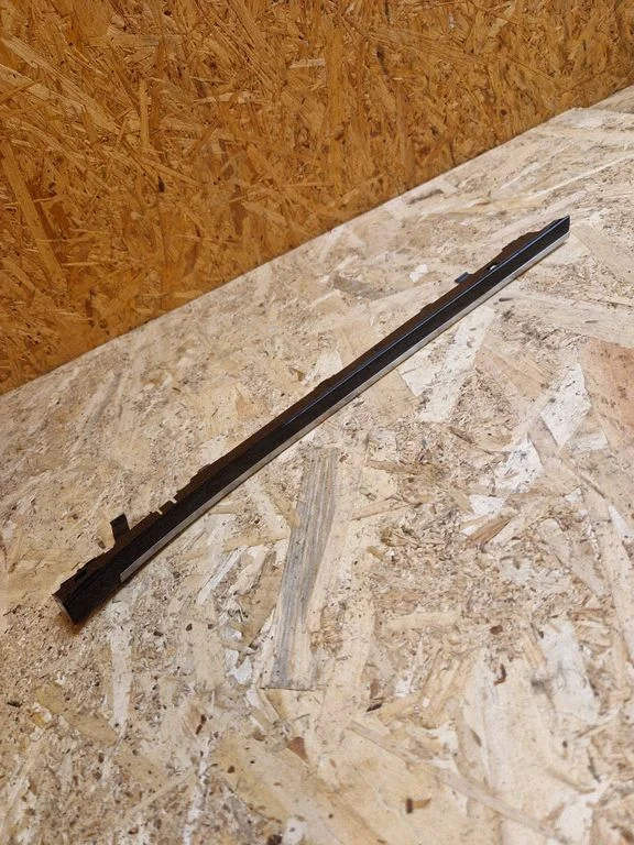 Panel trim 9823462080