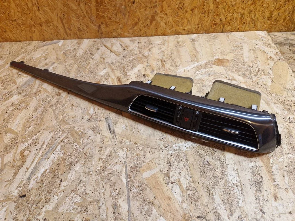 Panel trim GHP955256