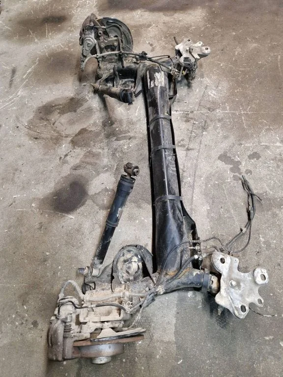 Rear beam – Renault Espace V (RFC) (2015-2023)