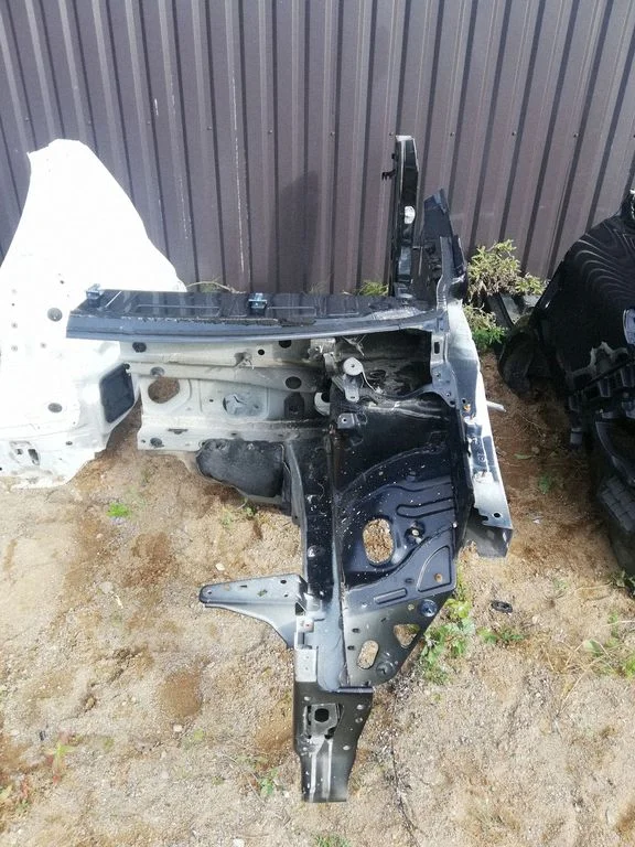 Front bodywork piece – Renault Espace V (RFC) (2015-2023)