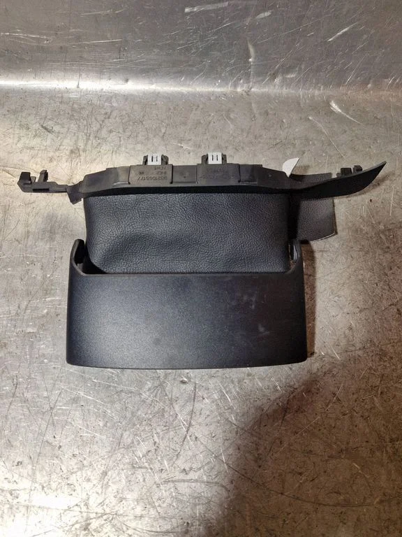 Steering wheel trim – Toyota ProAce City (2019-)
