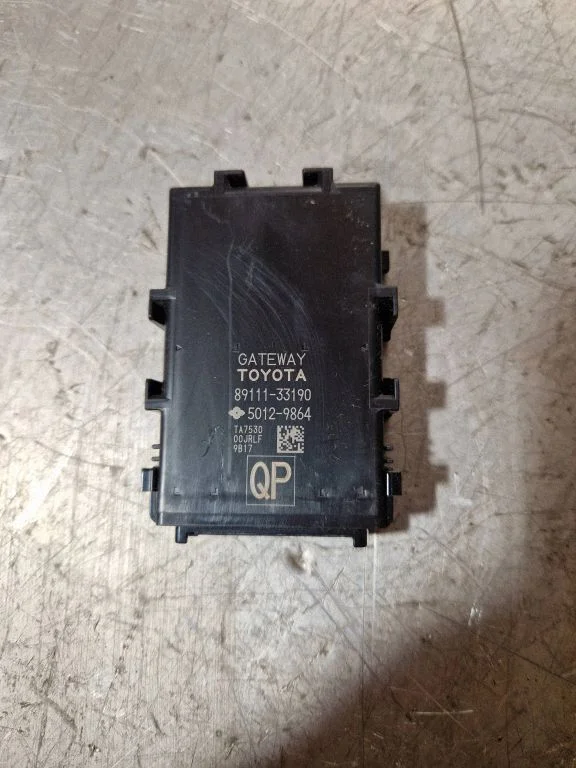 Gateway juhtmoodul – Toyota Camry VIII XV70 (2017-2024)