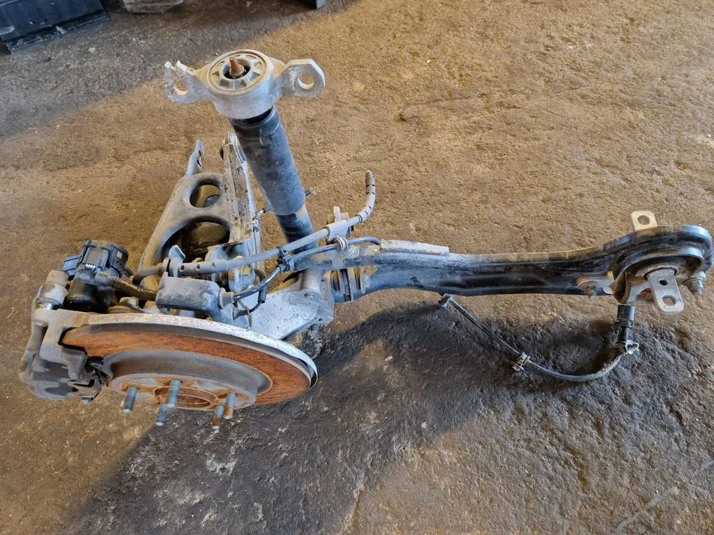 Rear suspension assembly kit set – Chrysler Pacifica (2017-)