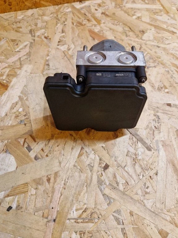 ABS-plokk – Honda CR-V (2013-2016)