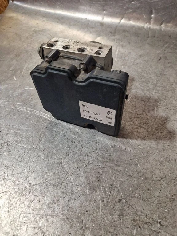 ABS block – Volkswagen Polo V 6R (2009-2017)