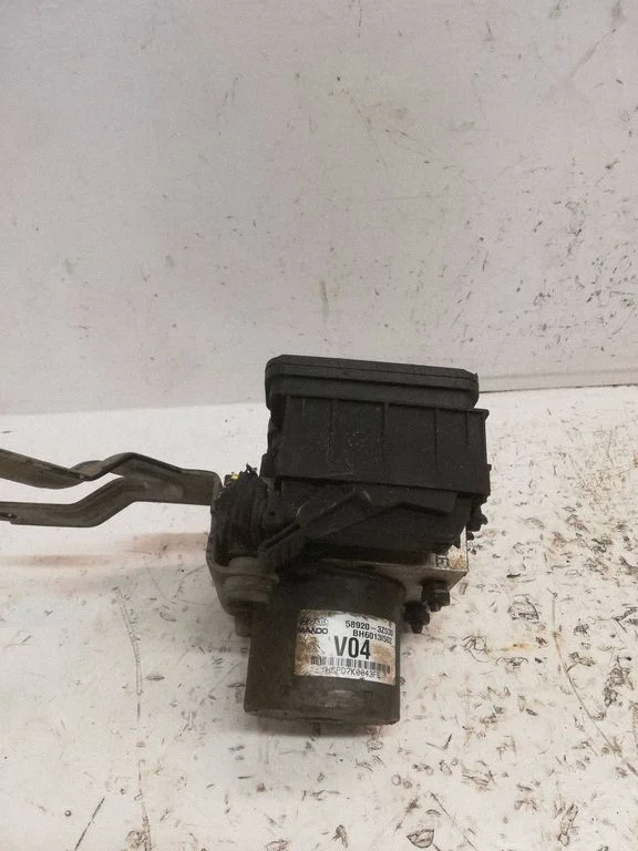 ABS block 589203Z530