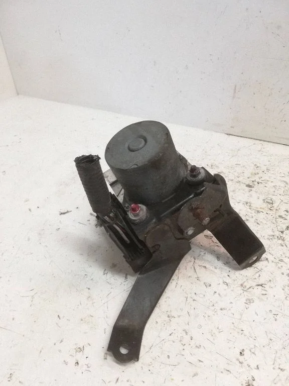 ABS-plokk – Toyota Corolla Verso AR10 (2004-2009)