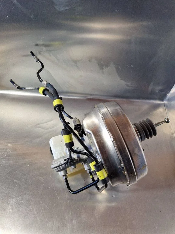 Brake booster P32130197