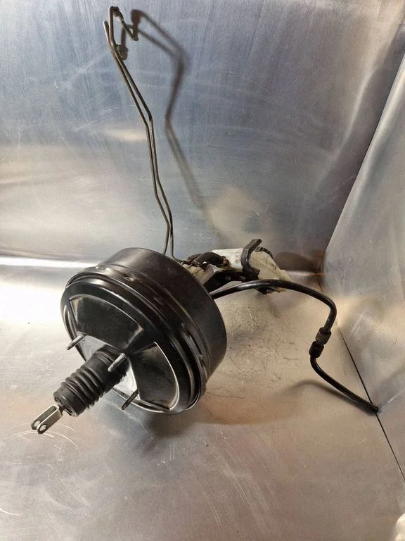 Brake booster – Mercedes-Benz Vito Viano W639 (2003-2014)