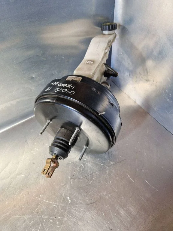 Brake booster – Toyota Corolla Verso E121 (2004-2007)
