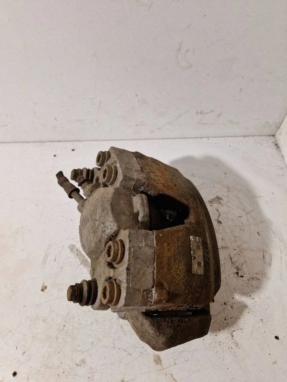 Front brake caliper – Audi Q5 SQ5 8R (2008-2017)