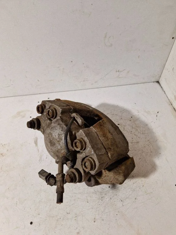 Front brake caliper – Audi Q5 SQ5 8R (2008-2017)