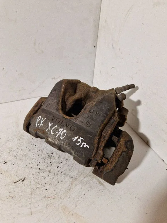 Front brake caliper 3072