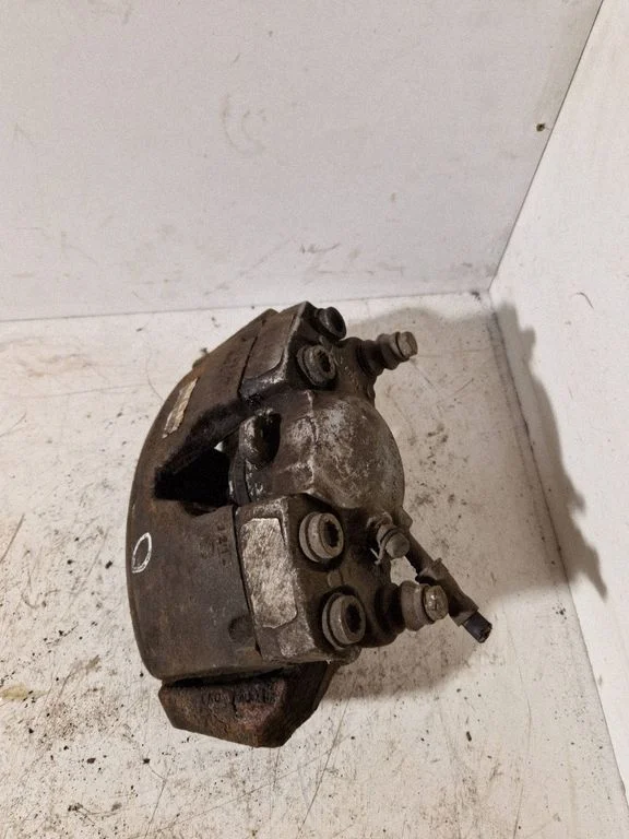 Front brake caliper – Audi A5 Sportback 8TA (2009-2016)