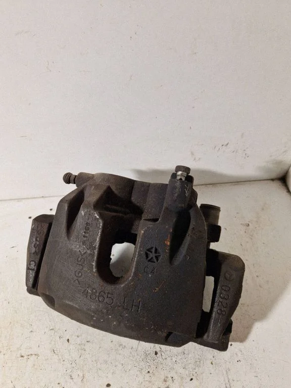 Front brake caliper – Jeep Grand Cherokee (2010-2021)