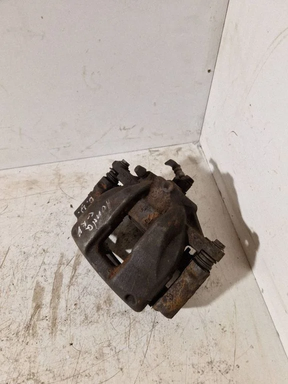 Front brake caliper – Honda CR-V (2013-2016)