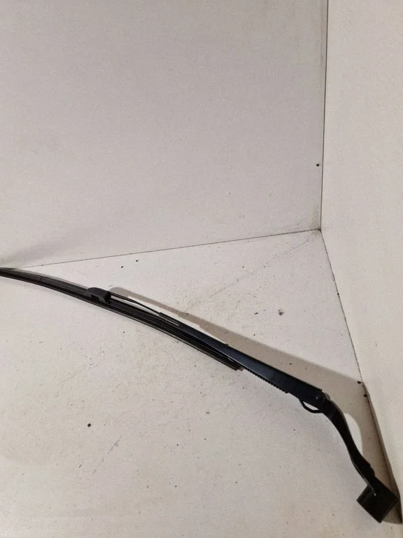 Front wiper blade arm – Nissan X-Trail T32 (2014-2021)