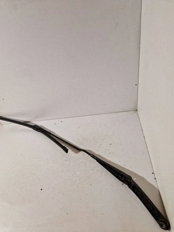Front wiper blade arm 8K1955408C