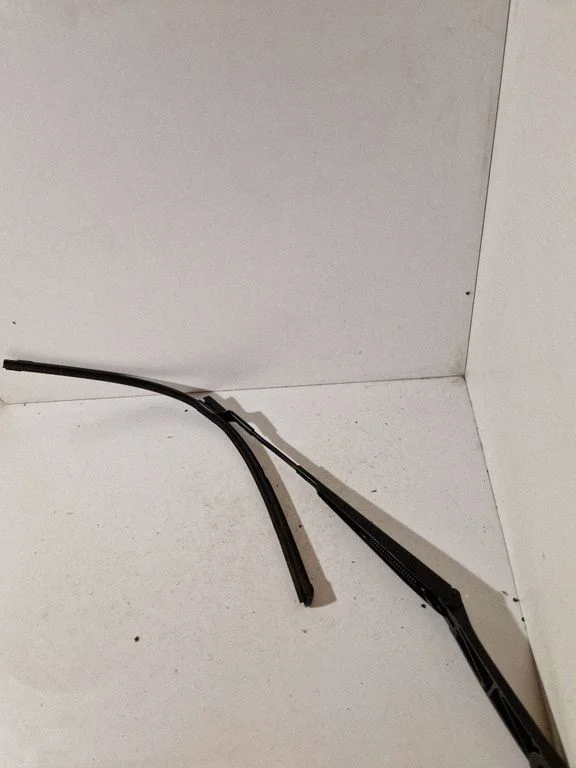Front wiper blade arm 3G1955409