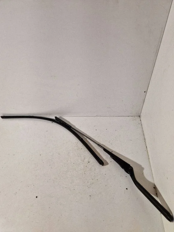 Front wiper blade arm 2990028