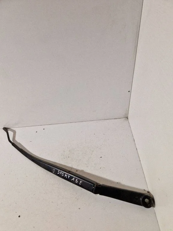 Front wiper blade arm – KIA Sportage (2011-2016)