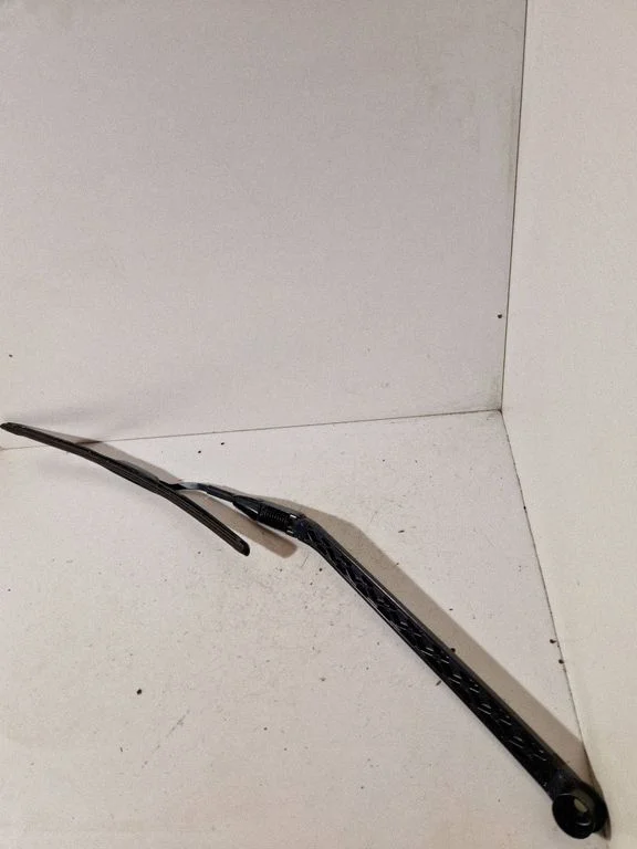 Front wiper blade arm 7346