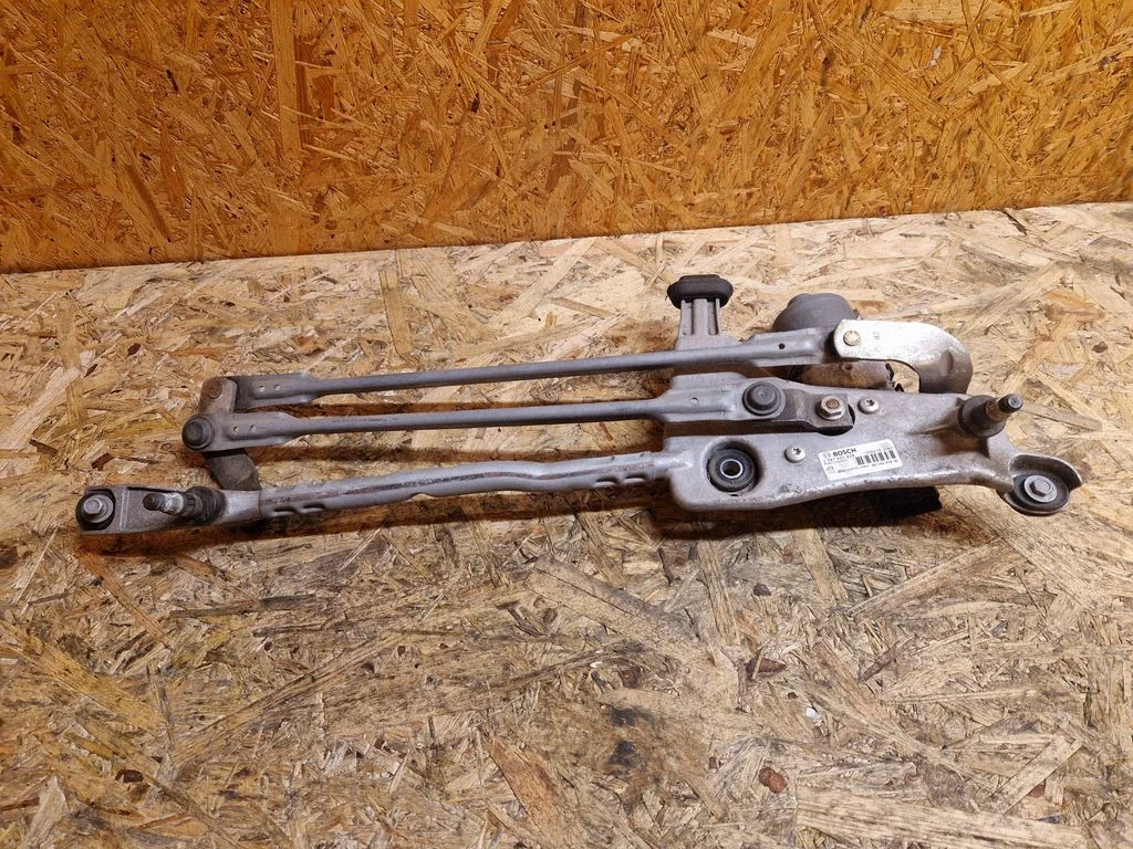 Front wiper linkage and motor – Peugeot 308 (2013-2021)