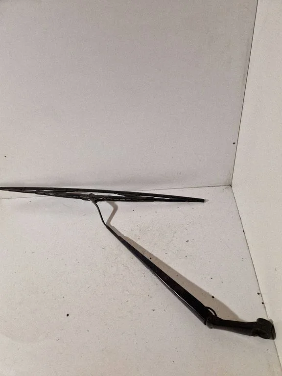 Front wiper blade arm – front left