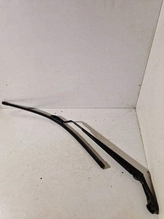 Front wiper blade arm 6799