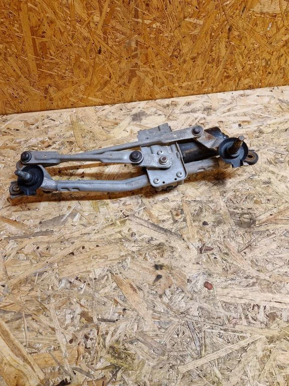Front wiper linkage and motor 170816