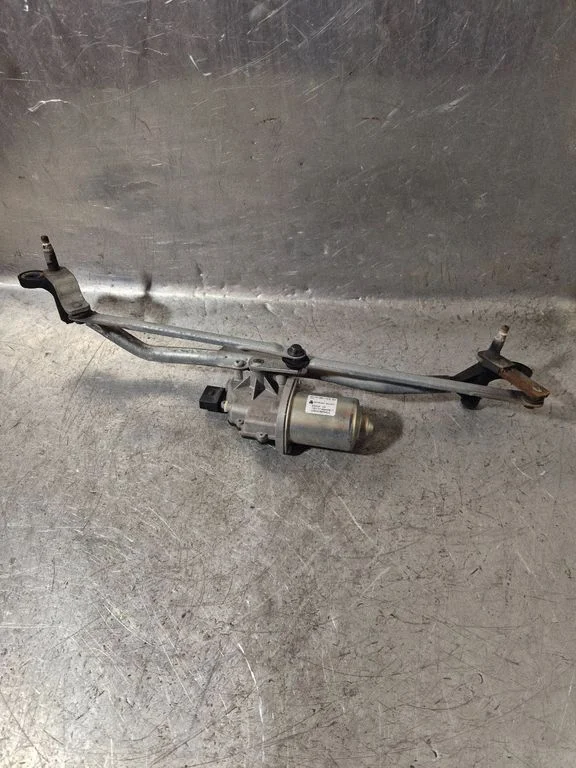 Front wiper linkage and motor – Skoda Fabia Mk2 (5J) (2007-2014)