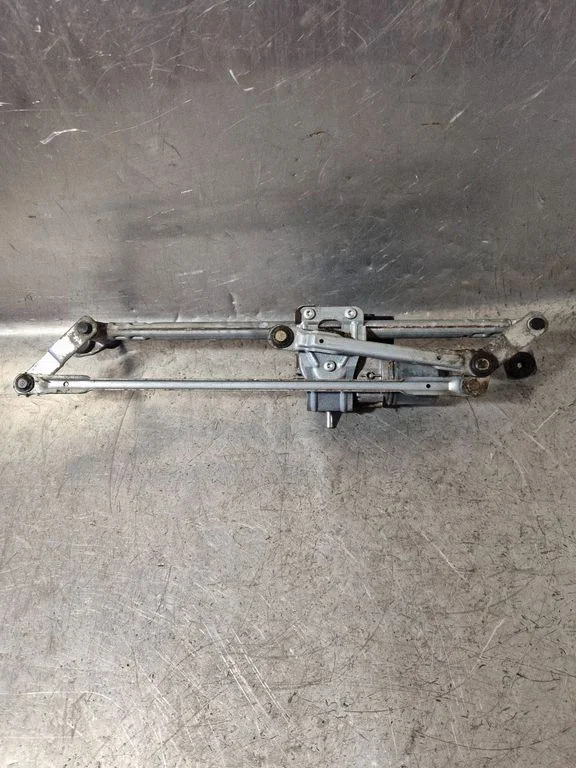 Front wiper linkage and motor 5K1955023
