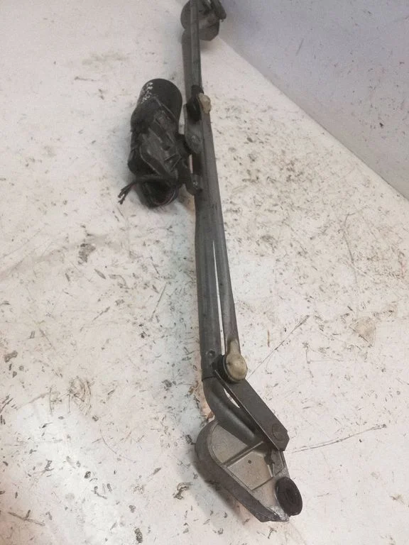 Front wiper linkage and motor 04805711AA