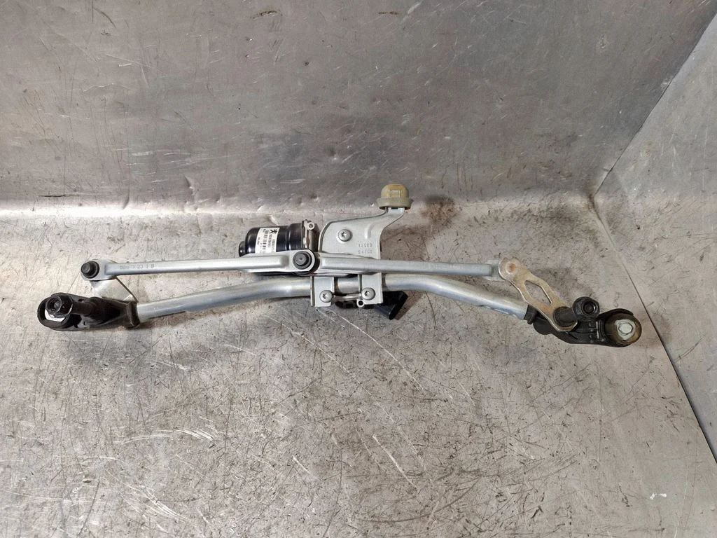 Front wiper linkage and motor 9824784980