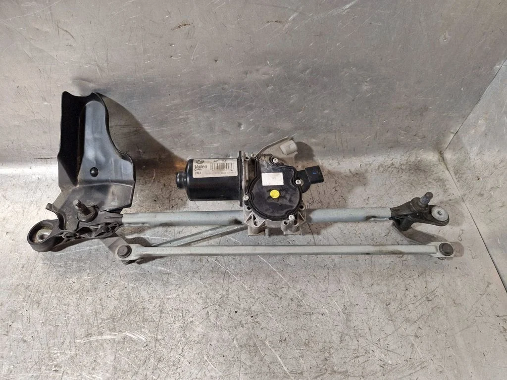 Front wiper linkage and motor – BMW 3 Series F30 F35 F31 (2012-2018)
