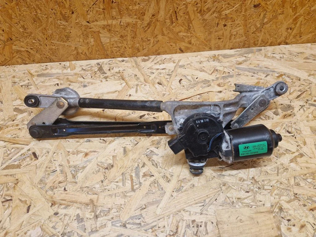Front wiper linkage and motor 981103Z000