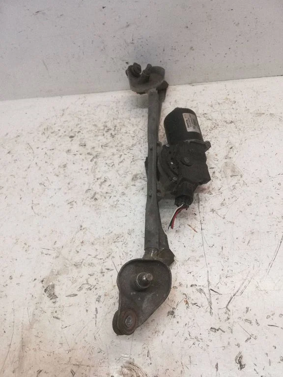 Front wiper linkage and motor 851100F020