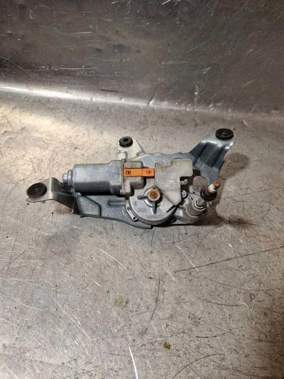 Aizmugurējā stikla tīrītāja motoriņš 28710JG000
