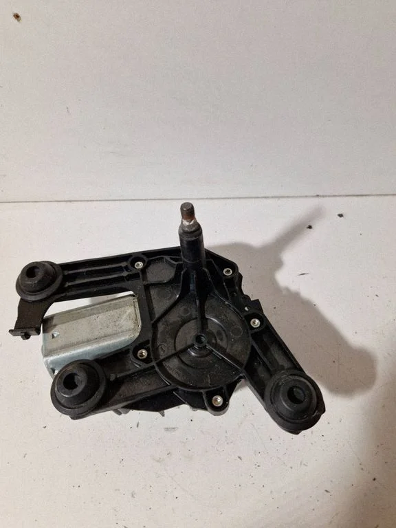 Rear window wiper motor – Citroen C4 Grand Picasso (2007-2013)