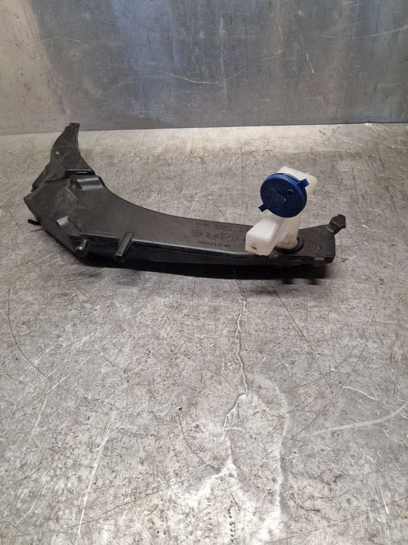 Windshield washer fluid reservoir/tank 9801927380