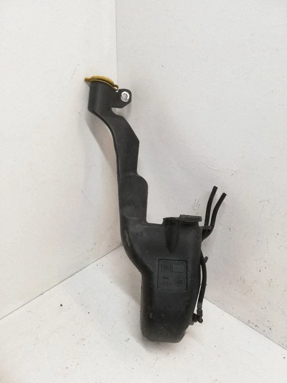 Windshield washer fluid reservoir/tank